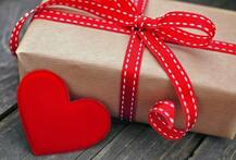 वैलेंटाइन-डे गिफ्ट: गर्लफ्रेंड की पसंद को जान यूं करें इंप्रेस!