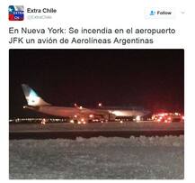 रनवे पर दौड़ रहे प्लेन के इंजन में लगी आग, लोगों ने कैमरे में कैद की दुर्घटना