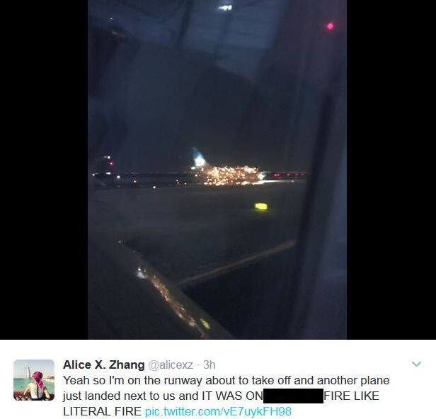 दसे के वक्त वहां दूसरे प्लेन में मौजूद लोगों ने कैमरे में इस हादसे की तस्वीरें कैद कर ली. लोगों ने वहां की तस्वीरें सोशल मीडिया पर शेयर की हैं.