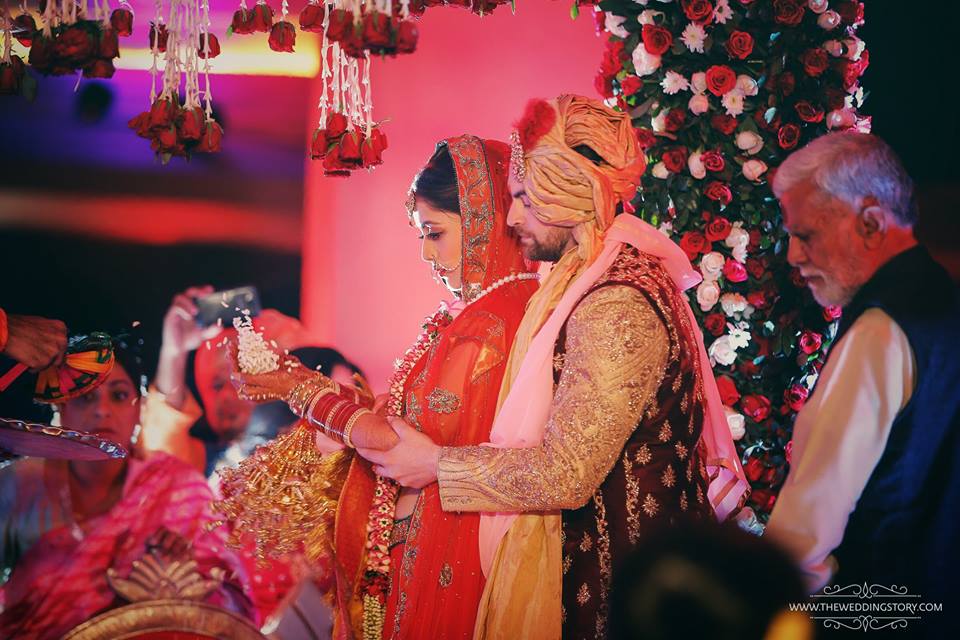 IN PICS : रूक्मिणी सहाय के साथ शादी के बंधन में बंधे नील नितिन मुकेश