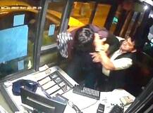 गुरुग्राम: पूर्व चेयरमैन की गुंडागर्दी, ID मांगी तो टोल कर्मी को बुरी तरह पीटा, बूथ में की तोड़ फोड़