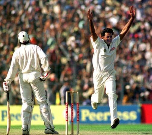 अब से 20 साल पहले 1997 में टीम इंडिया मुंबई में श्रीलंका के खिलाफ उतरी थी, उस मुकाबले में भारतीय टीम सचिन तेंदुलकर की कप्तानी में जवागल श्रीनाथ, वेंकटेश प्रसाद और अबय कुरुविल्ला के साथ उतरी थी.