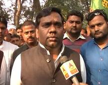 यूपी: सुल्तानुपर में गैंगरेप पीड़ित की मौत के आरोप में अभी तक सपा विधायक की गिरफ्तारी नहीं