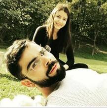 विराट कोहली और अनुष्का शर्मा की वेलेंटाइन-डे की नई सेल्फी हो रही है वायरल