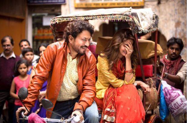 अभिनेता इरफान खान के साथ 'हिंदी मीडियम' से बॉलीवुड में कदम रखने वाली पाकिस्तानी अभिनेत्री सबा कमर ने एक टॉक-शो में कई भारतीय अभिनेताओँ का मजाक उड़ाया. आगे जानें सलमान खान, ऋतिक रोशन, इमरान हाशमी, रणबीर कपूर और रितेश देशमुख के बारे में अभिनेत्री ने क्या-क्या कहा है? साथ ही सबसे अंत में देखें इस टॉक शो का वीडियो भी...