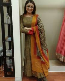 तनुश्री दत्ता याद हैं ना आपको? अब ऐसी दिखने लगी हैं, शेयर की हैं इंस्टा पर तस्वीरें...