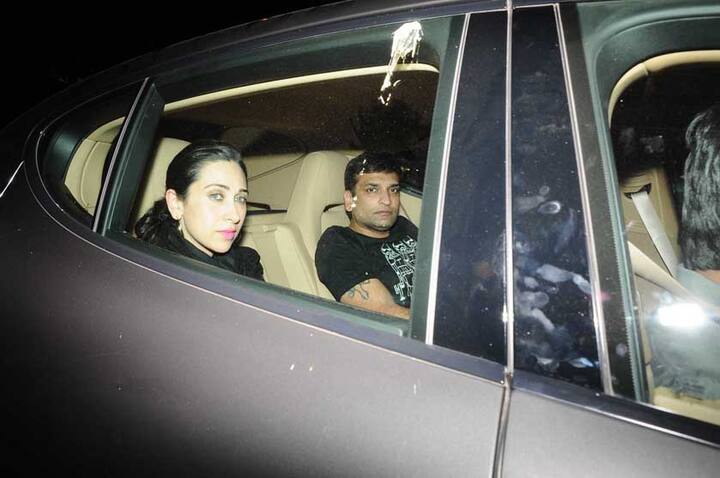 वैसे आपको बता दें कि इस पार्टी में दिलचस्प ये था कि करिश्मा कपूर अपने फ्रेंड के साथ पहुंची थीं.