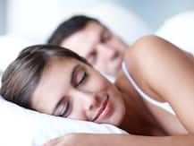 Health Tips: आपका पार्टनर भी नहीं ले पा रहा है अच्छी और भरपूर नींद, तो इन तरीकों से करें अपने साथी की मदद