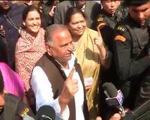 अखिलेश बनेंगे सीएम, शिवपाल बनेंगे सरकार में मंत्री: मुलायम सिंह यादव