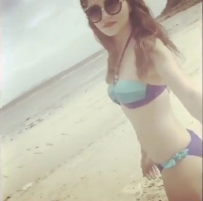 Rubina Dilaik Is Killing It In Her Bikini Pics Shares Throwback Video कहर ढाह रहा है रुबीना दिलाइक का ये बिकनी वीडियो