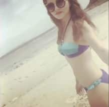 कहर ढाह रहा है रुबीना दिलाइक का ये बिकनी वीडियो