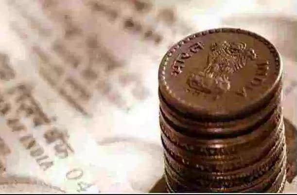  योजना के तहत ईपीएफओ को पेंशन या ईपीएफ निकासी के निपटान के लिये आवेदन जमा होने की तिथि से 20 दिन के भीतर सभी दावों के निपटान की जरूरत है. आपकी जानकारी के लिए बता दें कि पायलट परियोजना के तहत ईपीएफओ पहले ही करीब 50 क्षेत्रीय कार्यालयों को केंद्रीय सर्वर से जोड़ चुका है.