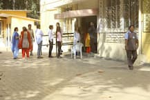 BMC elections: जॉन, अनुष्का, रेखा, श्रद्धा समेत कई सितारों ने किया मतदान, देखिए तस्वीरें 