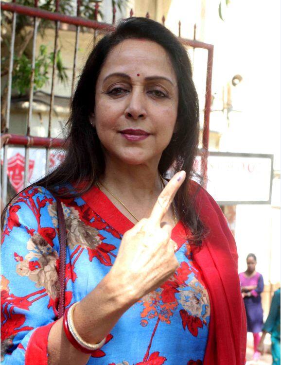 हेमा मालिनी