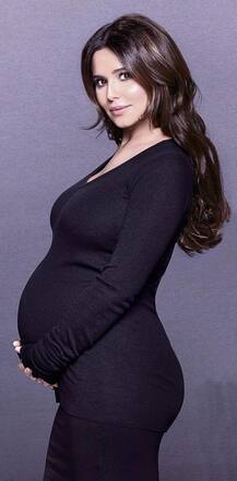 शेरिल कोल ने बेबी बंप के साथ फोटोशूट कराया