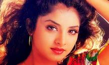 बर्थडे स्पेशल : वक्त से पहले दुनिया को अलविदा कहने वाली दिव्या भारती की 25 अनसुनी कहानियां