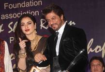 चौथी बार शाहरुख को मिला यश चोपड़ा मेमोरियल अवार्ड, रेखा और SRK दिखे बेहद खुश