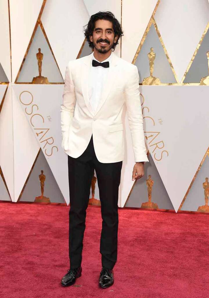 पटेल ने ऑस्कर समारोह के दौरान रेट कार्पेट पर कहा, ‘‘यह अद्भुत है. यह शानदार है कि मैं अपनी मां के साथ हूं और यह बहुत खूबसूरत और विशेष क्षण है. मैं विश्वास नहीं कर पा रहा हूं.’’