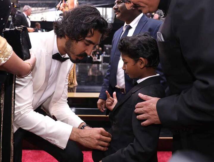 अभिनेता ने फिल्म में सारू के बचपन का किरदार निभाने वाले बाल कलाकार सनी पवार का भी शुक्रिया अदा किया. उन्होंने कहा, ‘‘वह वास्तव में बहुत अच्छा है और मैं उसका आभारी हूं.’’ 