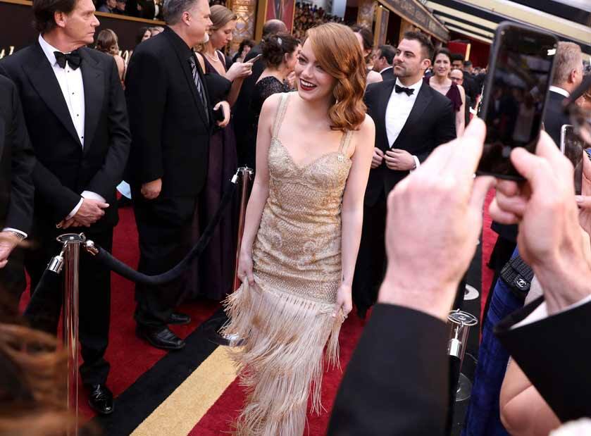 Emma Stone Wins Best Actress Oscar For La La Land 'ला ला लैंड' के लिए एमा स्टोन ने जीता बेस्ट एक्ट्रेस का ऑस्कर अवॉर्ड