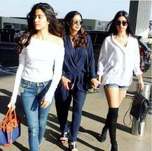 एयरपोर्ट पर कुछ इस अंदाज में कैमरे में कैद हुई श्रीदेवी और उनकी बेटियां, देखें तस्वीरें...