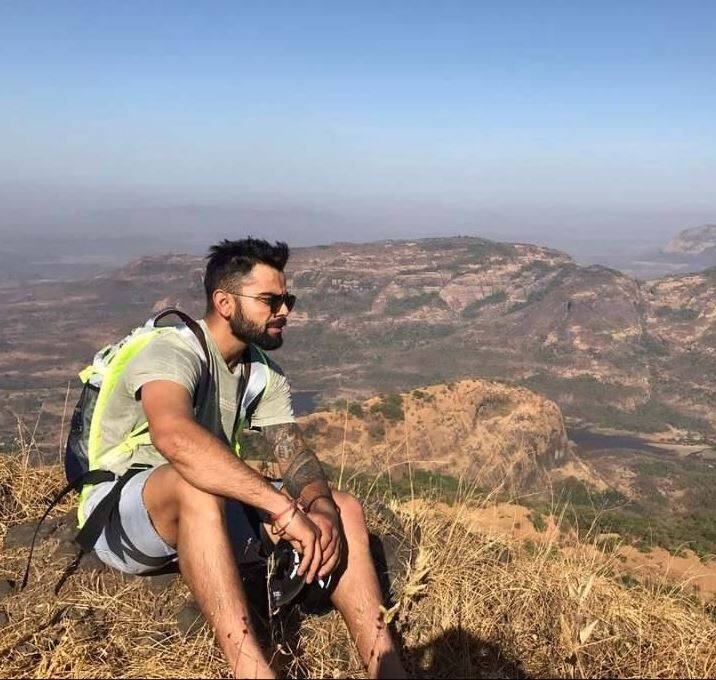 विराट ने ये तस्वीर फेसबुक पर शेयर करते हुए लिखा है कि हर दिन एक नया मौका है और हमें आगे बढ़ते रहना चाहिए.