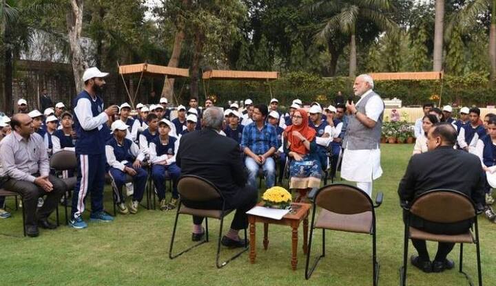 इस मौके पर बीजेपी सांसद और केंद्रीय राज्यमंत्री जितेन्द्र सिंह भी मौजूद थे. 