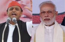 अखिलेश का मोदी पर हमला, पीएम के मंच पर नज़र आते हैं नकल माफिया