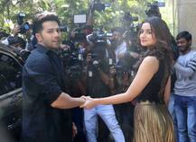 आलिया को है दुनियाभर की चायपत्तियां इकठ्ठा करने का जुनून: वरुण धवन