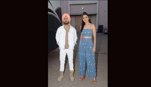 तस्वीरों में: साथ नज़र आए फिल्म फिलौरी के सितारे अनुष्का और दलजीत तस्वीरों में: साथ नज़र आए फिल्म फिलौरी के सितारे अनुष्का और दलजीत