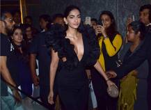  BOLD ड्रेस में Uncomfortable होने पर उठे सवाल, तो बोलीं सोनम- मुझे अपनी बॉडी पर गर्व है!