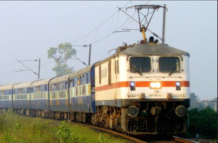 The journey from Delhi to Mumbai will be complete in just 13 hours by 2024 Indian Railway: दिल्ली से मुंबई का सफर होगा आसान, सिर्फ 13 घंटे में पूरी होगी यात्रा