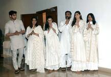 शोक सभा: पिता को खोने वाले सुनील शेट्टी के ग़म में शरीक हुआ सारा बॉलीवुड