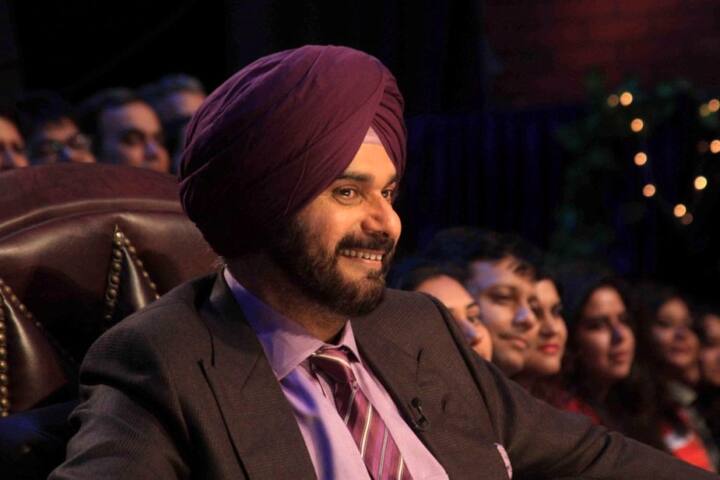  फिल्म का निर्देशन नवोदित निर्देशक अनशई लाल ने किया है और इसका लेखन अन्विता दत्त ने किया है.