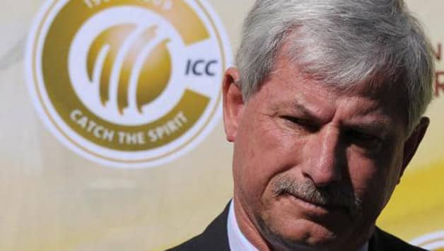 अश्विन ने अपने करियर के 47वें टेस्ट में ही एक पारी में 25 बार 5 विकेट ले लिए हैं. इस लिस्ट में उनके बाद हेडली का नाम आता है. उन्होंने 62टेस्ट मैचों में ये कारनामा किया था. इतने कम टेस्ट में मुरलीधरन भी ये कारनामा नहीं कर पाए थे.