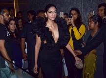 एक इवेंट में खिसक गई थी सोनम कपूर की ड्रेस, उस पर अब देखिए क्या बोल रही हैं ये अभिनेत्री