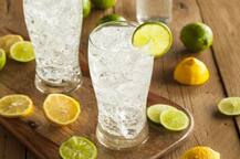 गर्मियों में ठंडे पानी के बजाए पीएं शिकंजी होंगे ये फायदे!