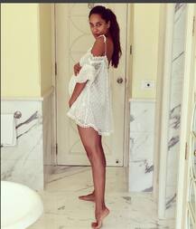 नई तस्वीर में बेबी बंप फ्लॉंन्ट करती नज़र आ रही है लीजा हेडन, देखें 