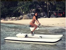 नई तस्वीर में बेबी बंप फ्लॉंन्ट करती नज़र आ रही है लीजा हेडन, देखें 