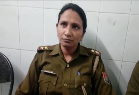 यूपी: महिला SI का BJP उम्मीदवार के बेटे पर मारपीट का आरोप, PM से लगाई गुहार यूपी: महिला SI का BJP उम्मीदवार के बेटे पर मारपीट का आरोप, PM से लगाई गुहार