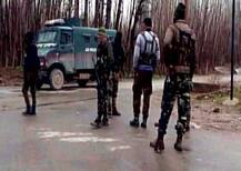 J&K: पुलवामा में मुठभेड़ जारी, लश्कर के दो आतंकवादी ढेर, एक नागरिक की मौत