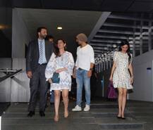 पत्नी के साथ डिनर पर गए अक्षय कुमार, देखें तस्वीरें