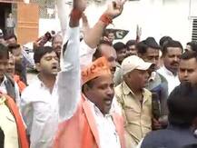 UP Election Result : रूझानों में बीजेपी ने तोड़ा रिकार्ड, कार्यकर्ताओं से शुरू कर दी होली