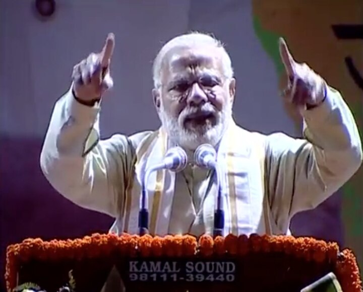 यूपी में 'प्रचंड जीत' के बाद दिल्ली में महाजश्न, BJP दफ्तर में दिखा PM मोदी का खास अंदाज.