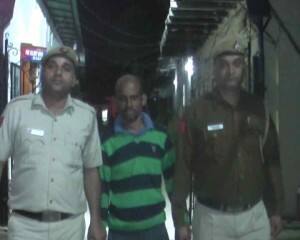 अवैध संबंध के शक में पत्नी की कर दी हत्या, 'कुत्तों' ने पकड़वा दिया कातिल