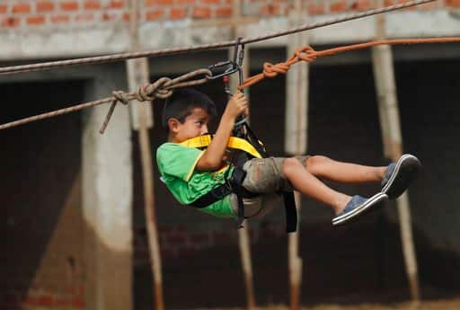 बाढ़ से तीन मौतें उत्तरी पेरू के ला लिबर्टाड क्षेत्र में हुईं, जबकि दो लोग लापता हैं.