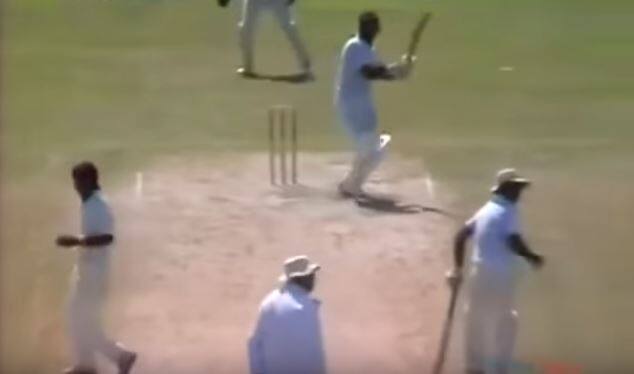 द्रविड़ के बाद अब इस लिस्ट में तीसरे नंबर पर नवजोत सिंह सिद्धू हैं. उन्होंने साल 1997 में वेस्टइंडीज़ के खिलाफ 491 गेंदे खेलते हुए 201 रन बनाए थे.