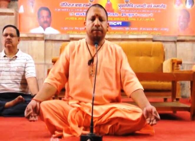 Uttar Pradesh What Is The Secret Of The Cm Yogi Adityanath Waking Up To 20 Hours जानें- क्या है सीएम योगी आदित्यनाथ के 20 घंटे जागने का राज ?