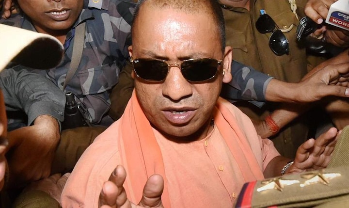 Uttar Pradesh Cm Yogi Adityanath Tells Officials To Perform Or Pack Up CM योगी ने गुंडों को यूपी और नेताओं को ठेकेदारी छोड़ने को कहा, सभी मंत्री देंगे विभागों का प्रेजेंटेशन