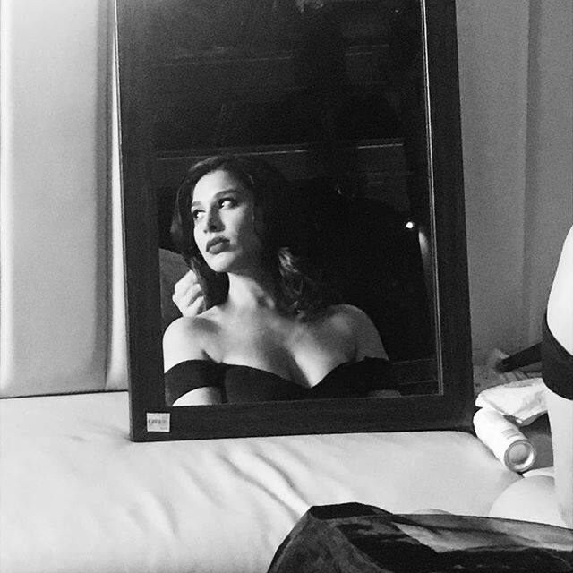 हर बीतती तस्वीर के साथ निखरती जा रही हैं सोफी चौधरी